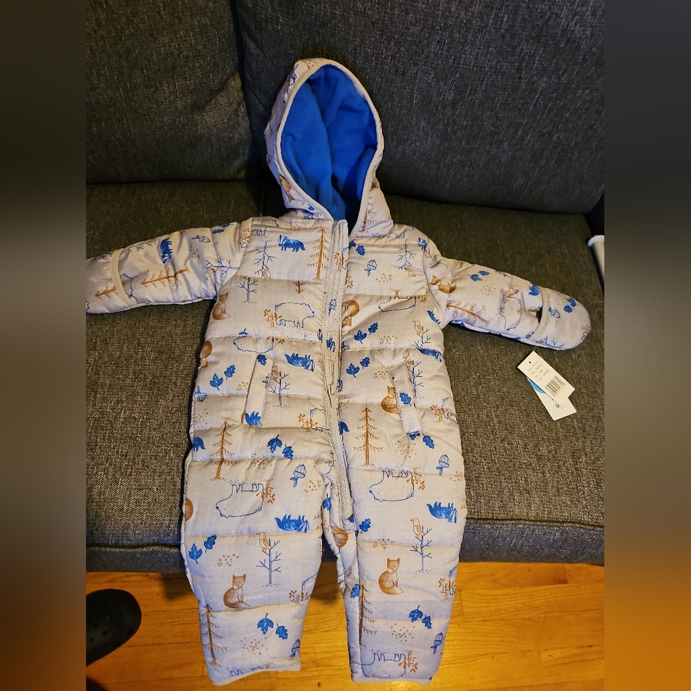 Snow suit